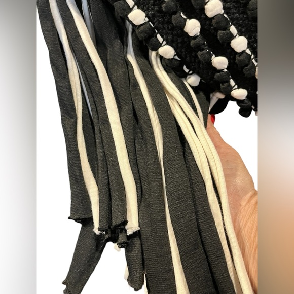 Vintage Black and white cotton macrame boho bag - Picture 15 of 16